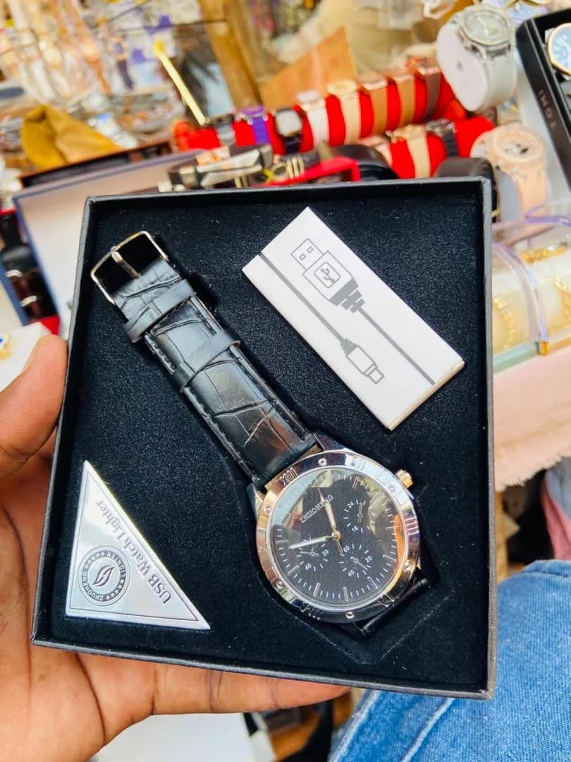 Montre avec Briquet  4