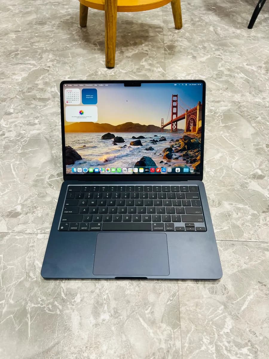 Apple MacBook Air M2 13" - 256Go 16Ram  - 4